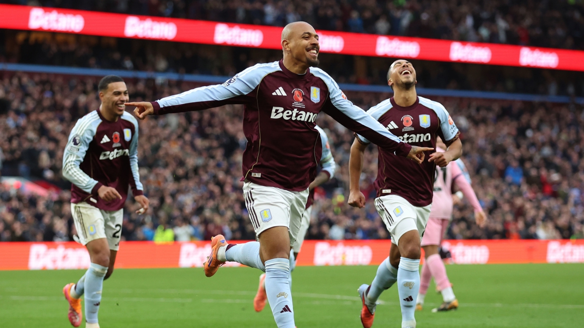 aston-villa-evinde-zorlan-